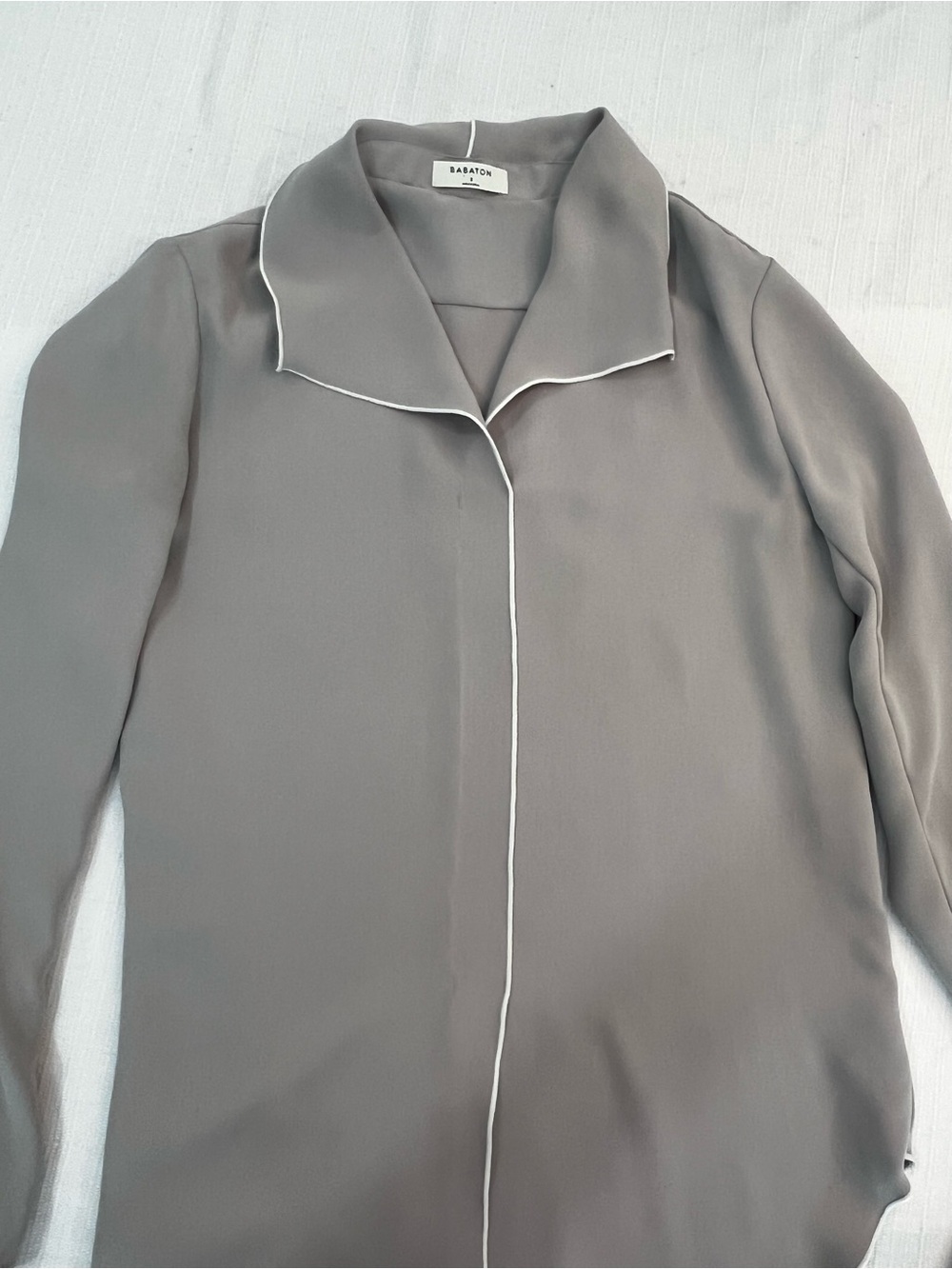 Aritzia Gray Long-Sleeve Blouse with White Piping